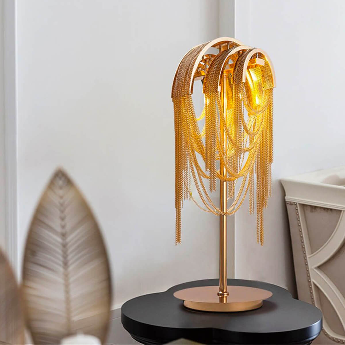 Nordic-postmodern-bedroom-tassel-aluminum-chain-table-lamp-living room1 | Sofary