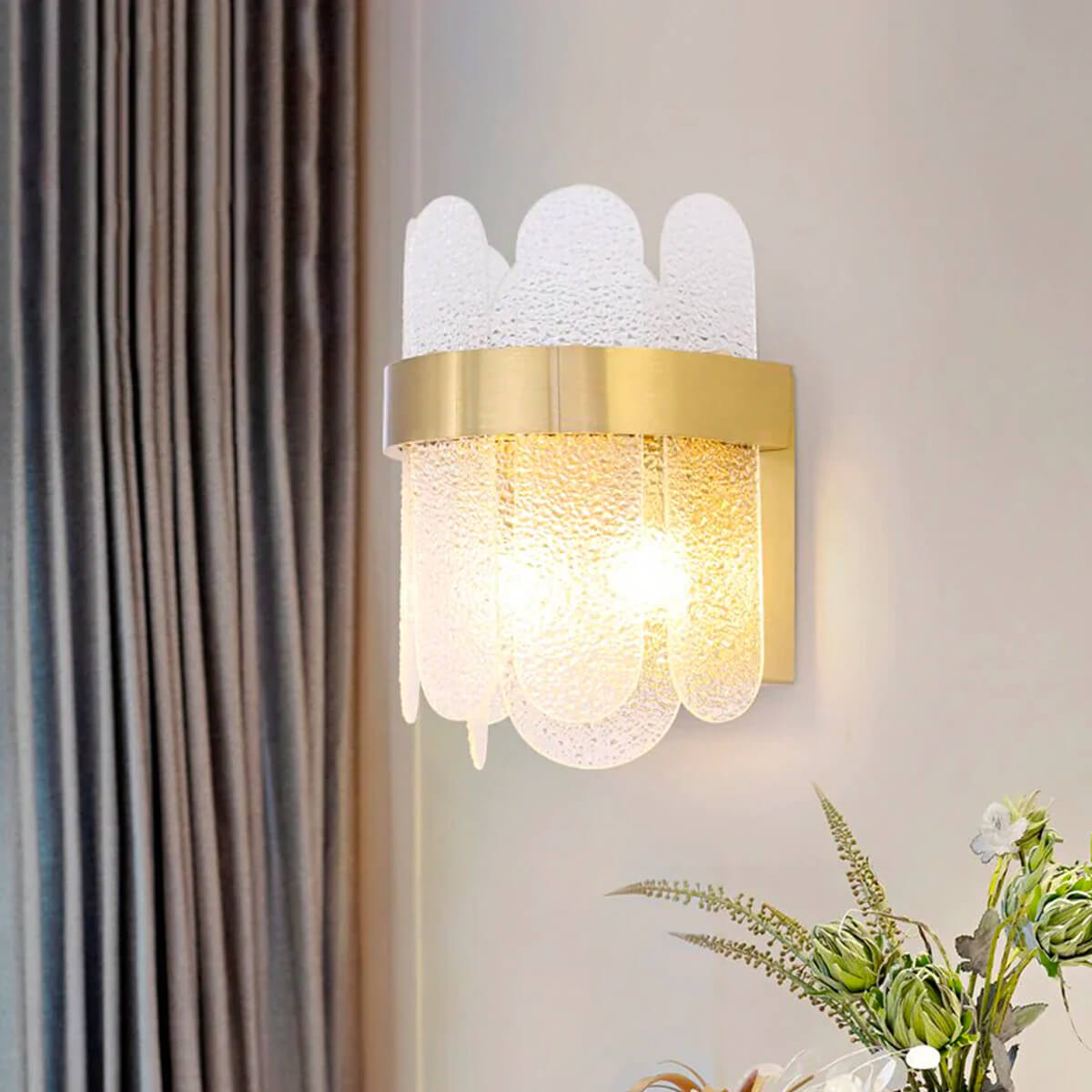 Postmodern-Nordic-bedside-crystal-wall-lamp-living room3 | Sofary