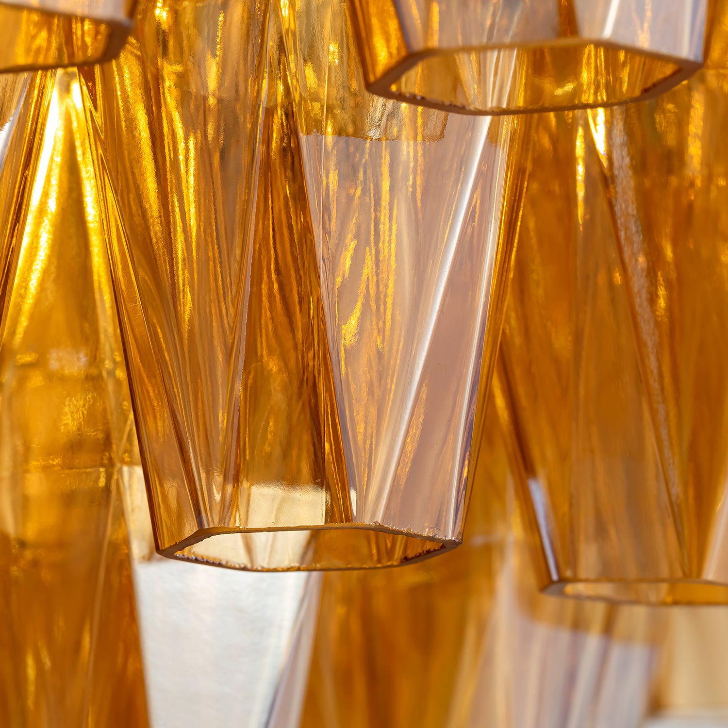 aurora-modern-cascade-chandelier-details-sofary-202604-CH468-A