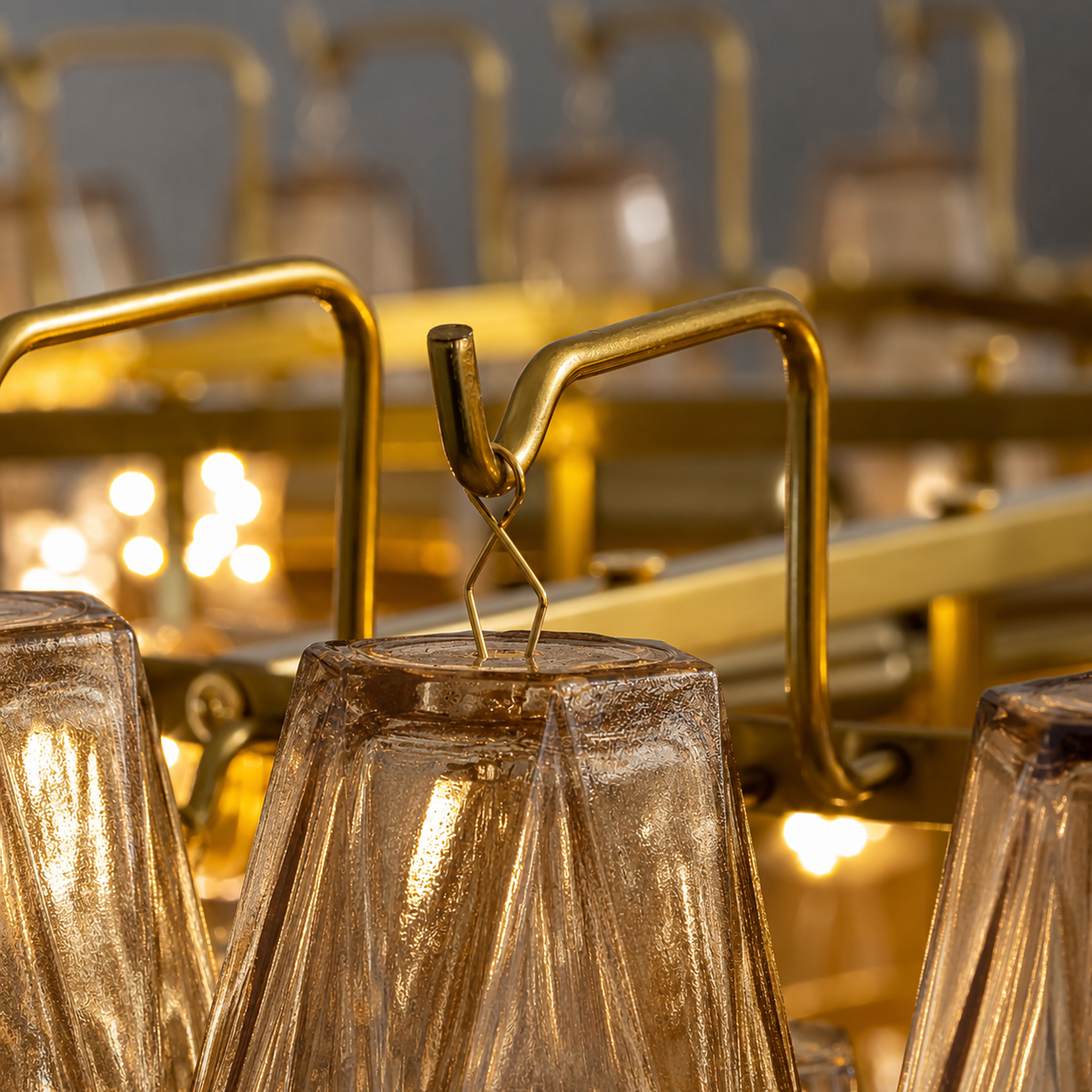 chiara-glass-multi-tier-round-chandelier-hook-details-Sofary-lighting