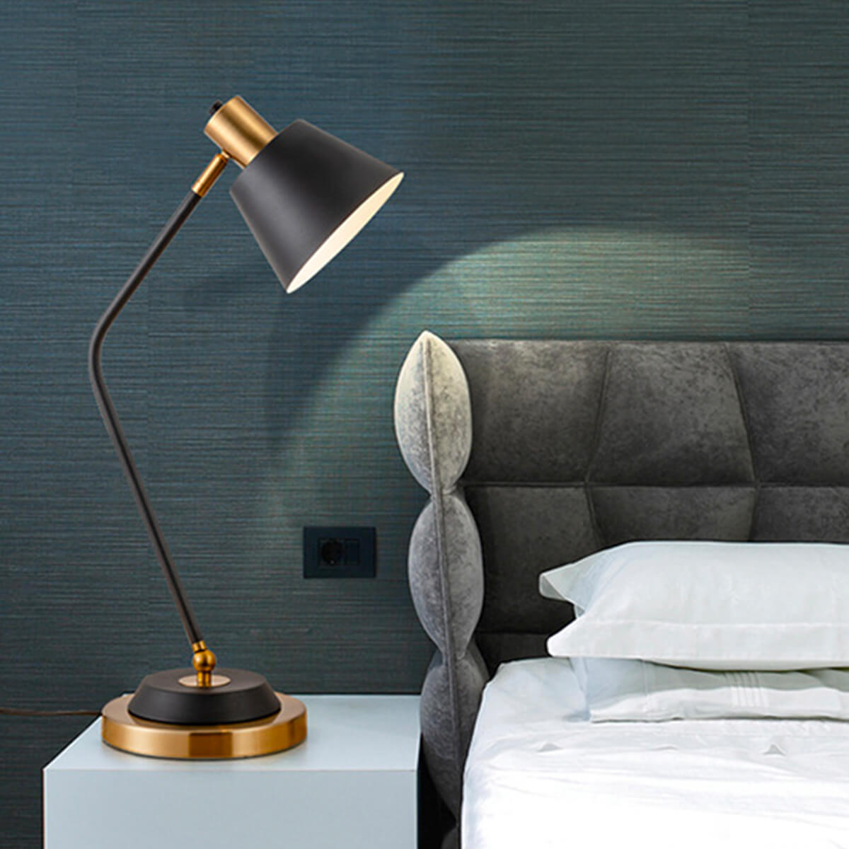 Nordic-modern-desk-lamp-hotel-bedroom-living room1 | Sofary