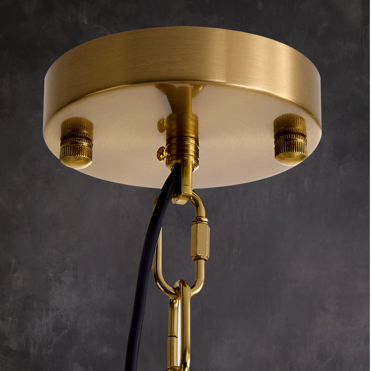 caldria-modern-luxury-alabaster-round-drum-chandelier-details-of-chain-sofary-lighting