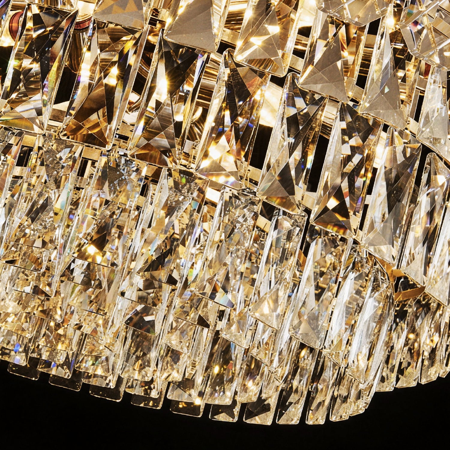 elarique-modern-luxury-gold-crystal-tiered-round-chandelier-details-CH544-Sofary-Lihting-20260527