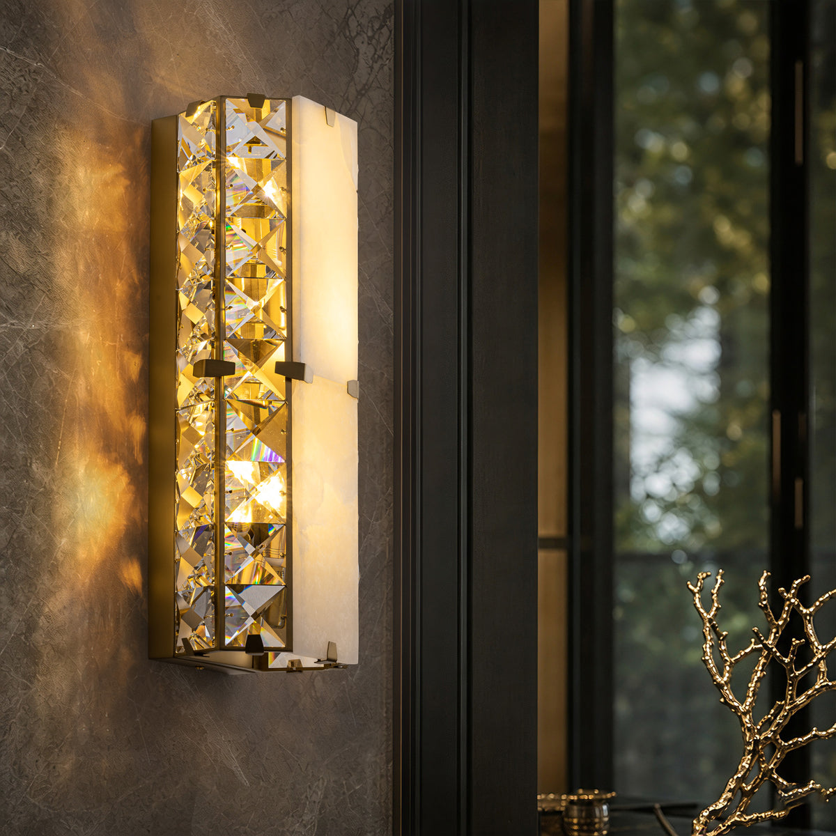 elvara-modern-luxury-gold-alabaster-crystal-rectangular-wall-sconce-from-one-side-sofary-lighting