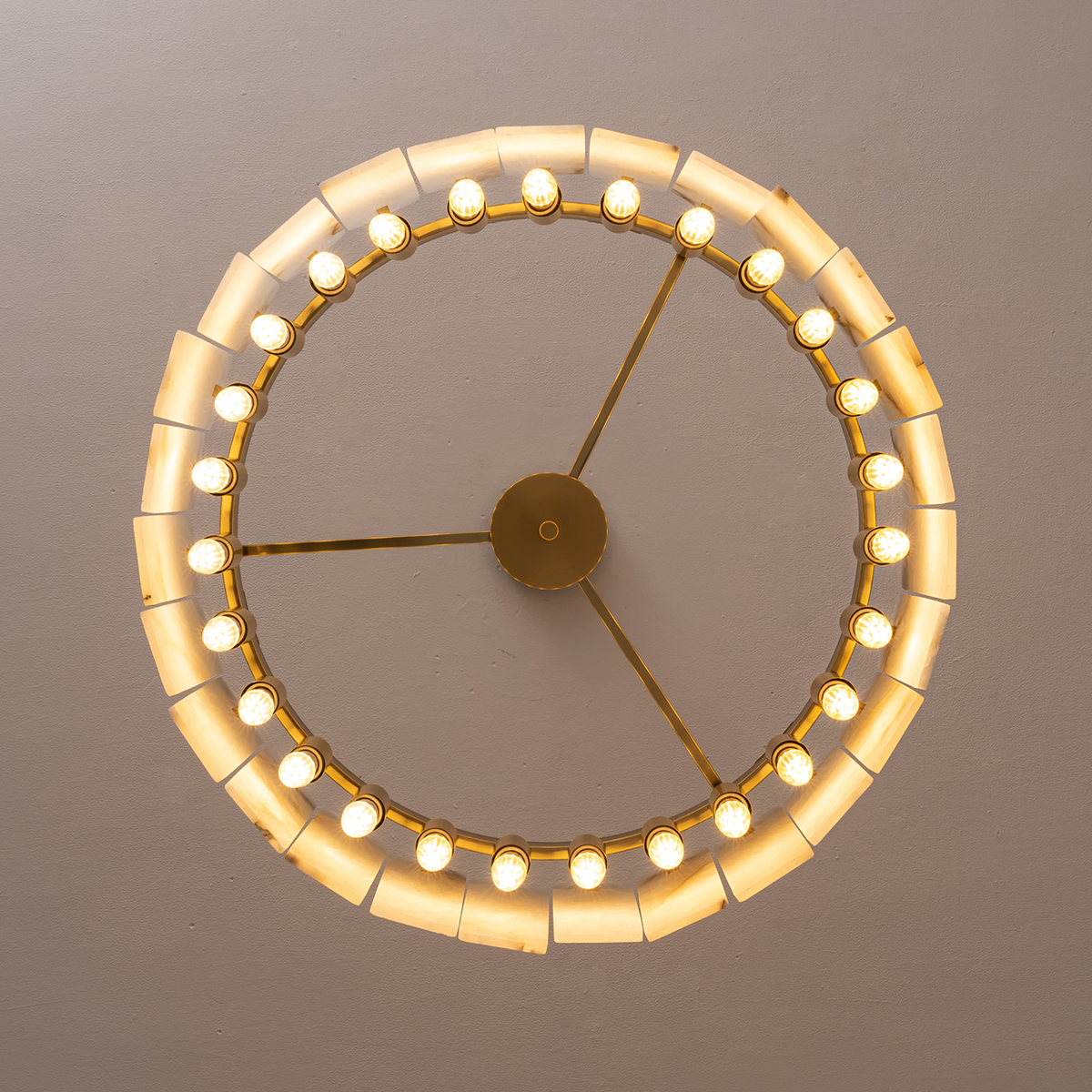 lunareth-modern-luxury-gold-alabaster-drum-chandelier-alabaster-from-buttom-sofary-lighting