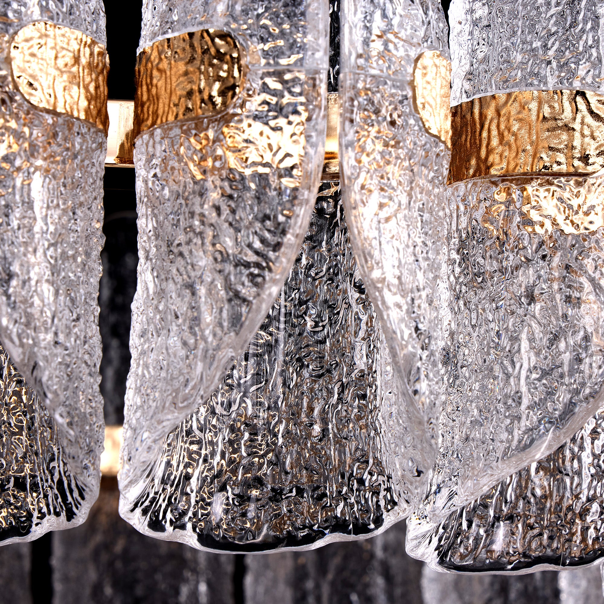 lunavelle-modern-luxury-clear-glass-ring-chandelier-glass-details