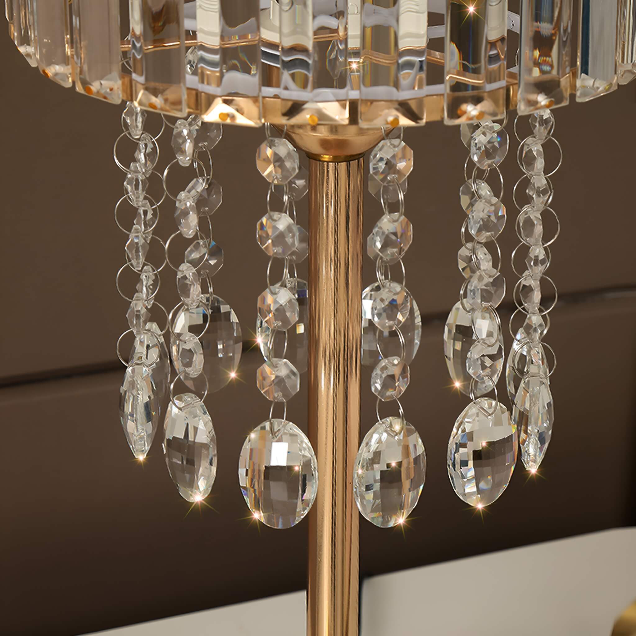 Luxury Gold Finish Lamp with Sparkling Crystal Details -details-2|Sofary