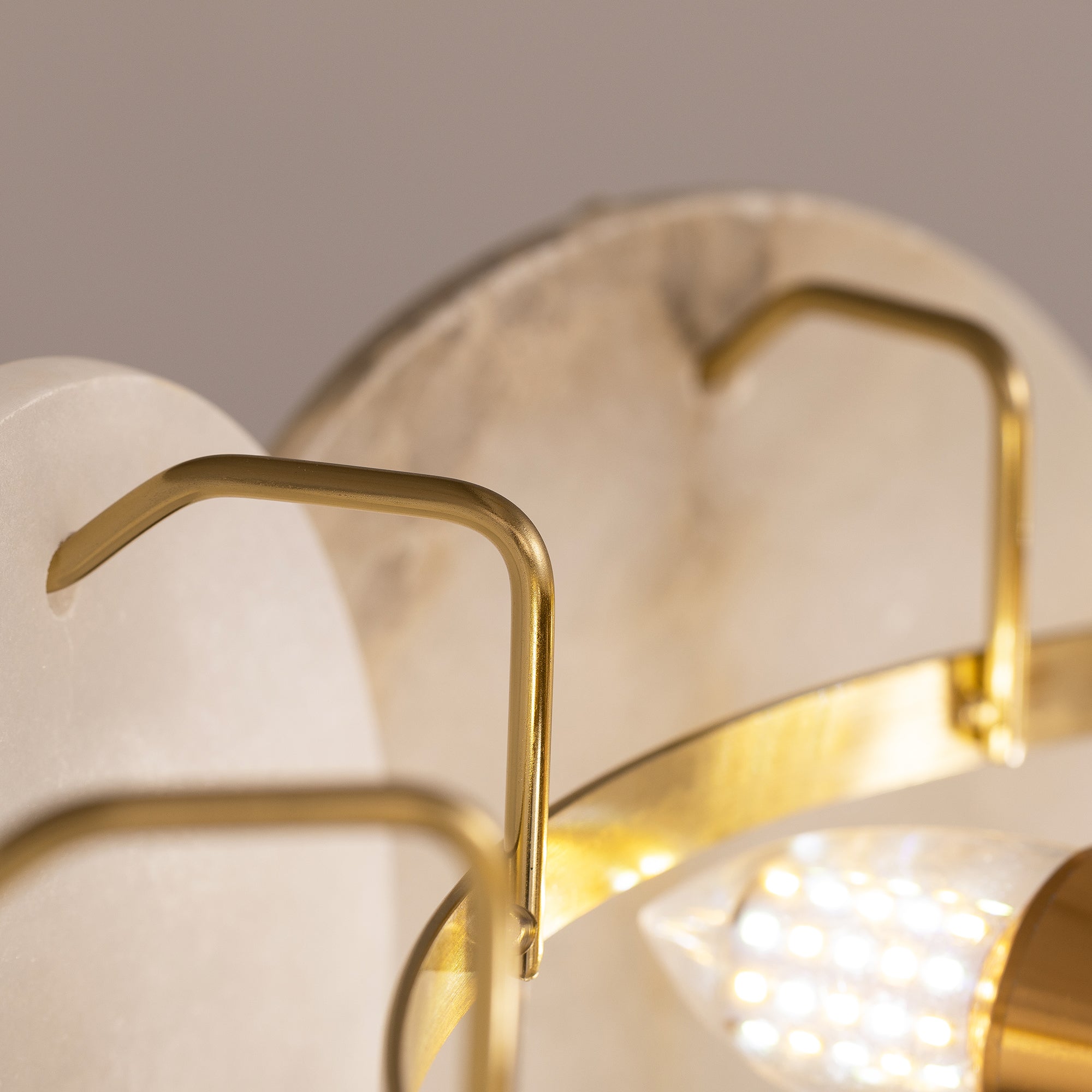 orlisse-modern-luxury-brass-alabaster-double-tier-disc-chandelier-shelf-details-CH496-B-20260512
