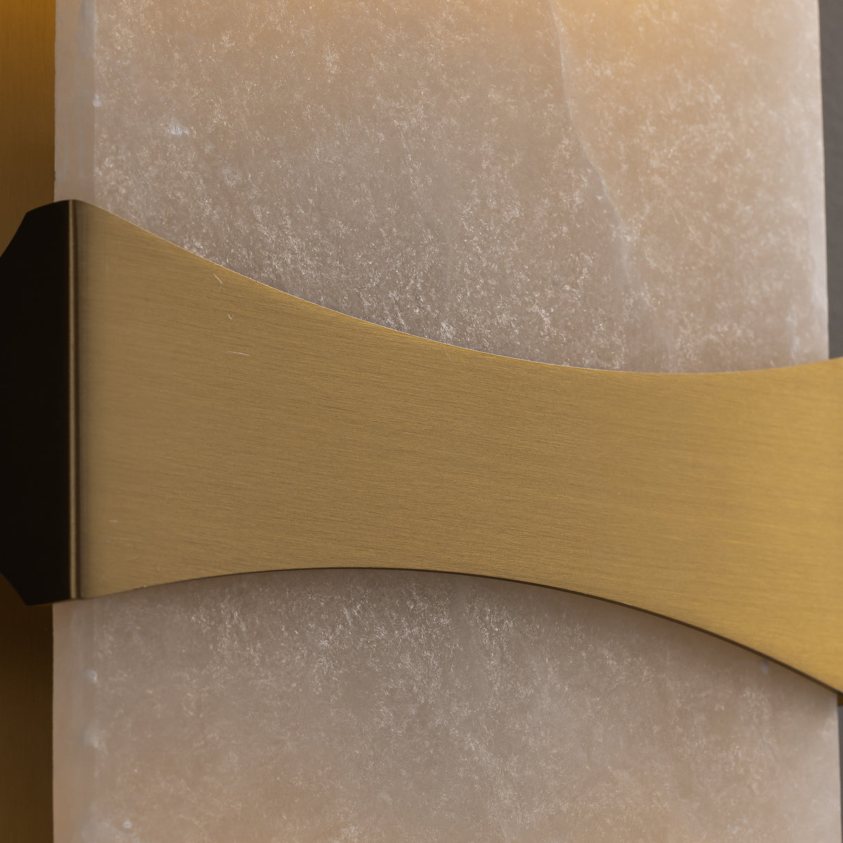 vallene-modern-contemporary-gold-alabaster-curved-accent-wall-sconce-details-sofary-lighting